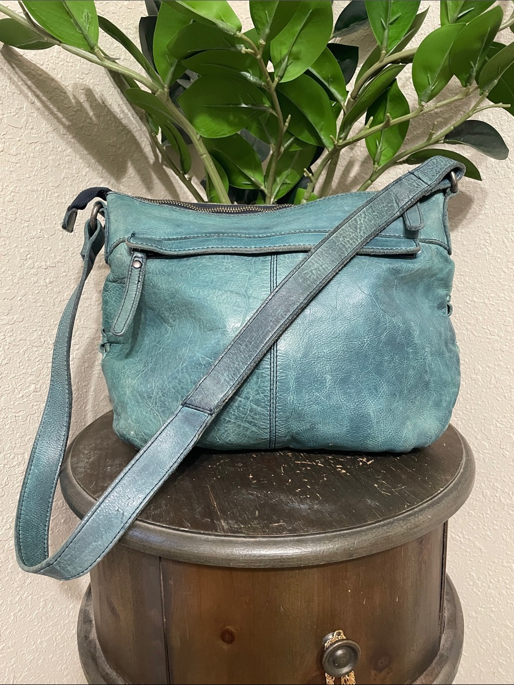 Vilenca Holland woven leather shoulder bag - Picture 4 of 11